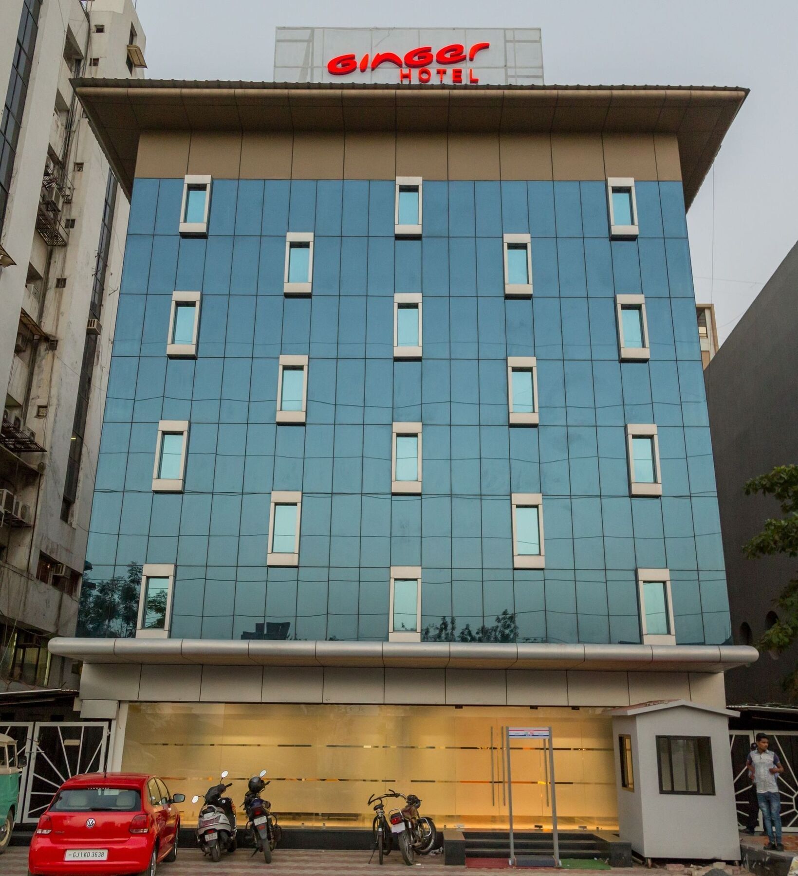 The Silver Leaf Hotel Ахмедабад Екстериор снимка